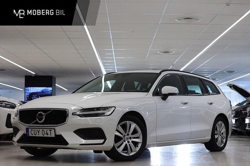 Vit Begagnad 2020 Volvo V60 Momentum Kombi | 289 900 kr (Marknadspris) - Bild 1/3