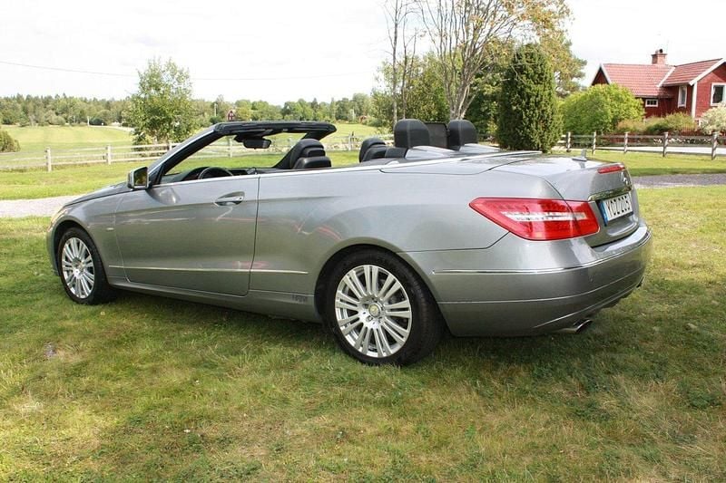 Grå Begagnad 2010 Mercedes 350 Cab | 149 000 kr - Bild 1/4