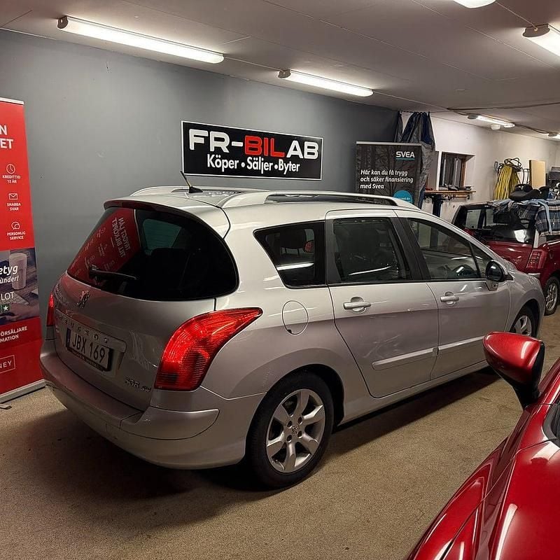 Begagnad Peugeot 308 SW 150 HK (110 kW) 2008 Grå Kombi