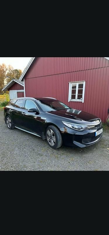 Svart Begagnad 2018 Kia Optima Sport Kombi | 128 000 kr (Superpris) - Bild 1/2