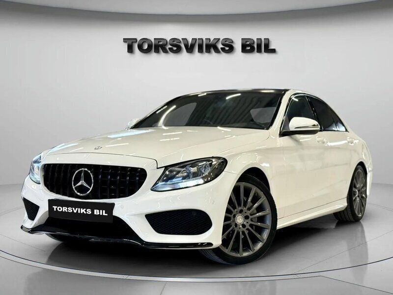 Vit Begagnad 2014 Mercedes C200 AMG line Sedan | 169 900 kr (Dyr) - Bild 1/4
