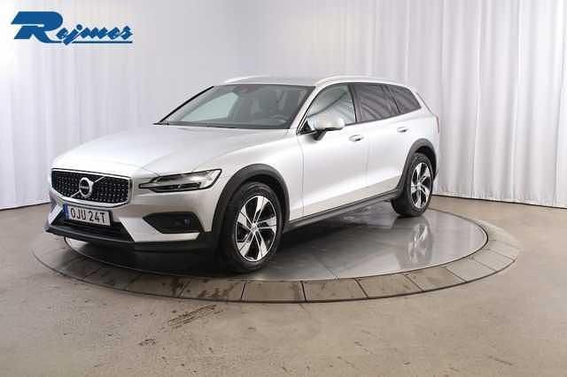 Begagnad 2022 Volvo V60 CC Kombi | 288 800 kr (Marknadspris) - Bild 1/4