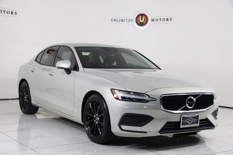 Crystal vit pärlmo Begagnad 2020 Volvo S60 Sedan | 295 000 kr - Bild 1/1