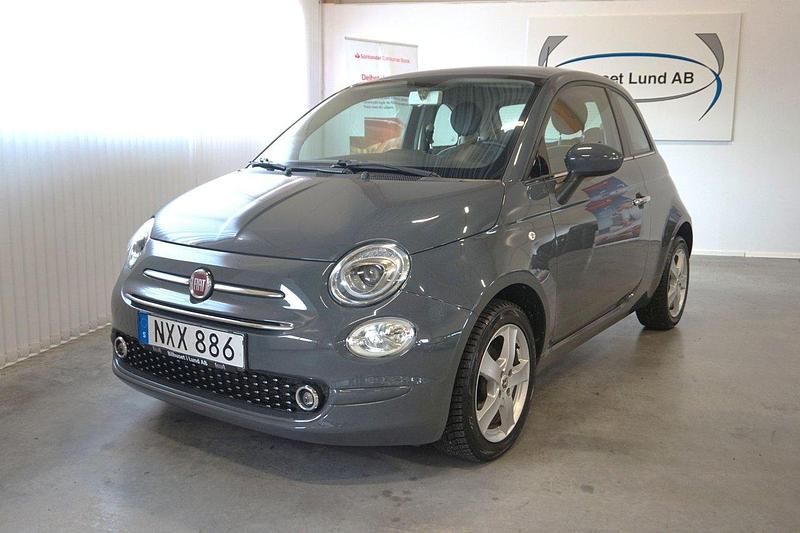 Grå Begagnad 2018 Fiat 500 Lounge Halvkombi | 107 000 kr (Marknadspris) - Bild 1/4