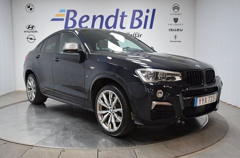 Svart Begagnad 2017 BMW X4 M Sport SUV | 369 500 kr - Bild 1/4