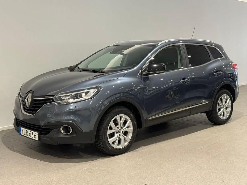 Grå Begagnad 2018 Renault Kadjar LIMITED SUV | 129 500 kr (Marknadspris) - Bild 1/3