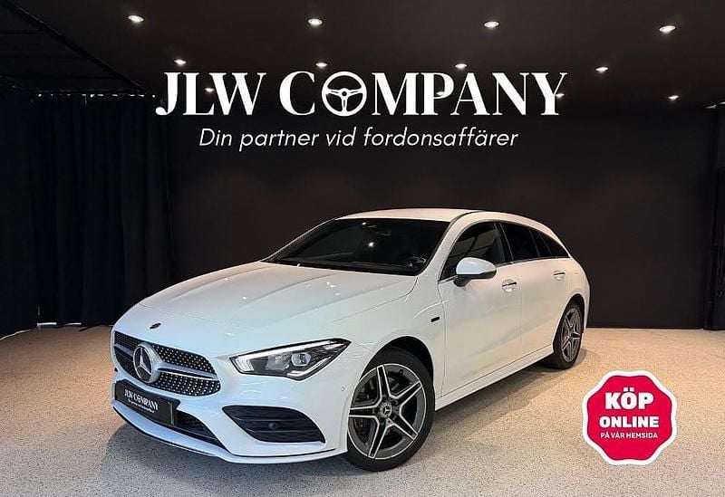 Begagnad Mercedes CLA250e Shooting Brake AMG 218 HK (160 kW) 2021 Vit Kombi