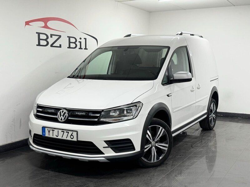 Vit Begagnad 2019 VW Caddy Minibuss | 184 900 kr (Marknadspris) - Bild 1/4