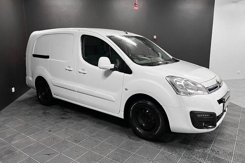 Begagnad Citroën Berlingo 99 HK (72 kW) 2016 Vit Minibuss