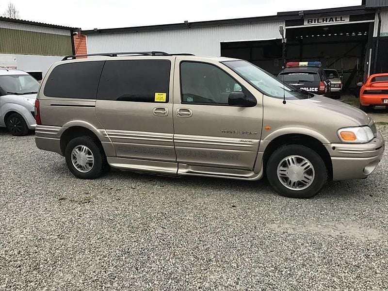 Ljusbrun Begagnad 2003 Chevrolet Trans Sport Sport Minibuss | 75 000 kr (Superpris) - Bild 1/4