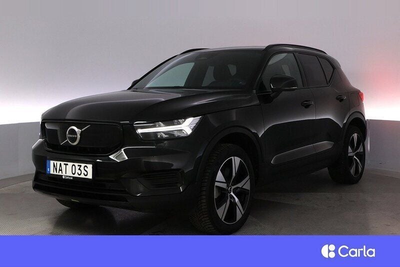 Svart Begagnad 2022 Volvo XC40 Core SUV | 334 900 kr - Bild 1/4