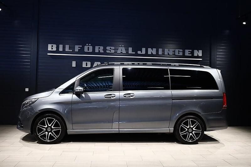 Begagnad Mercedes V250 Avantgarde 190 HK (139 kW) 2021 Grå Minibuss