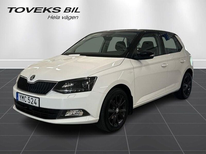 Vit Begagnad 2017 Skoda Fabia Style Halvkombi | 124 900 kr (Marknadspris) - Bild 1/4
