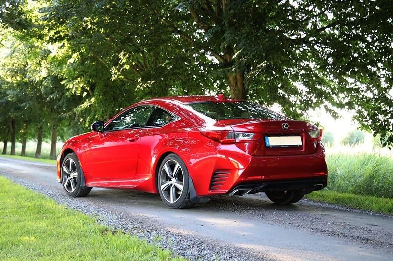 Begagnad Lexus RC300h 2017 Sportkupé