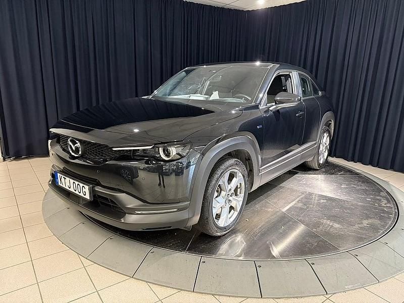 Svart Begagnad 2022 Mazda MX30 Exclusive-Line SUV | 165 000 kr (Marknadspris) - Bild 1/4