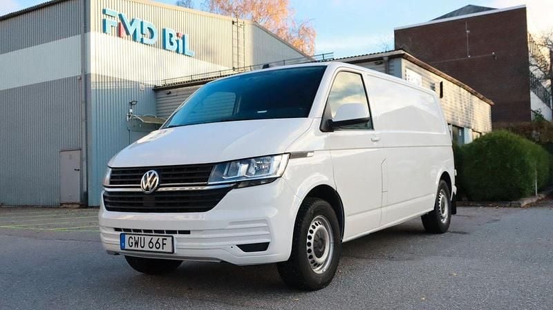 Vit Begagnad 2020 VW T6.1 Van | 179 700 kr (Marknadspris) - Bild 1/4