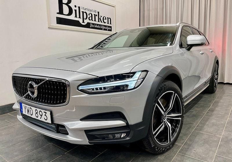 Silver Begagnad 2017 Volvo V90 CC Inscription Kombi | 259 900 kr (Marknadspris) - Bild 1/3