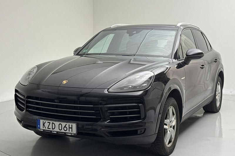 Svart Begagnad 2020 Porsche Cayenne Sport SUV | 589 000 kr - Bild 1/4