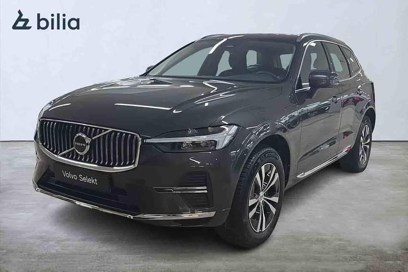 Grå Begagnad 2022 Volvo XC60 Core SUV | 469 000 kr (Bra pris) - Bild 1/1