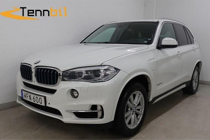 Vit Begagnad 2017 BMW X5 SUV | 259 900 kr (Bra pris) - Bild 1/4