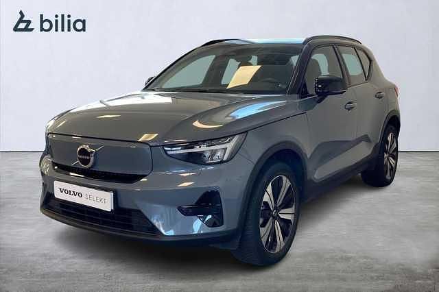 Grå Begagnad 2022 Volvo XC40 Core SUV | 344 900 kr - Bild 1/3
