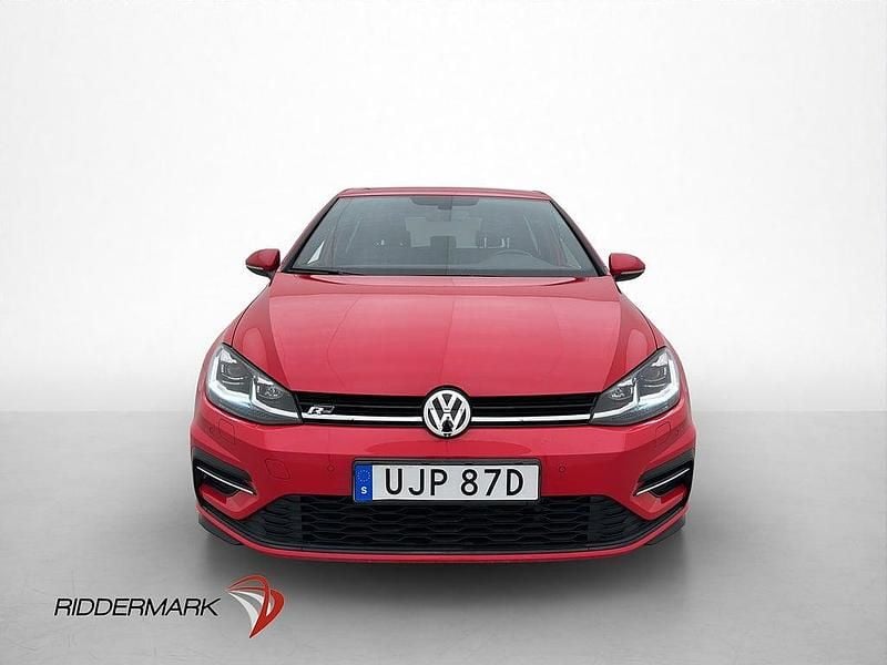 Begagnad VW Golf VII R-line 150 HK (110 kW) 2019 Röd Halvkombi