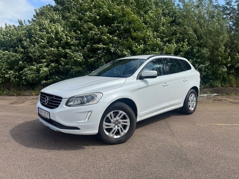 Vit Begagnad 2014 Volvo XC60 SUV | 99 000 kr (Marknadspris) - Bild 1/4
