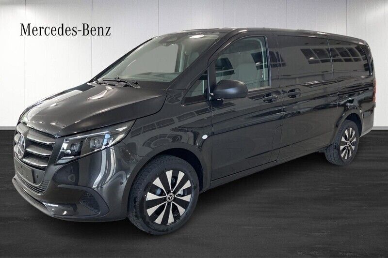 Svart Ny 2025 Mercedes Vito Minibuss | 568 900 kr - Bild 1/4