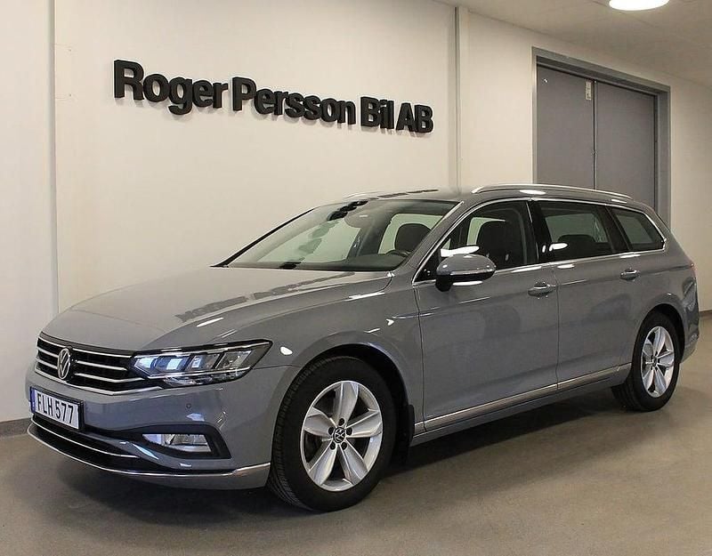 Begagnad VW Passat GT 203 HK (149 kW) 2023 Grå Kombi