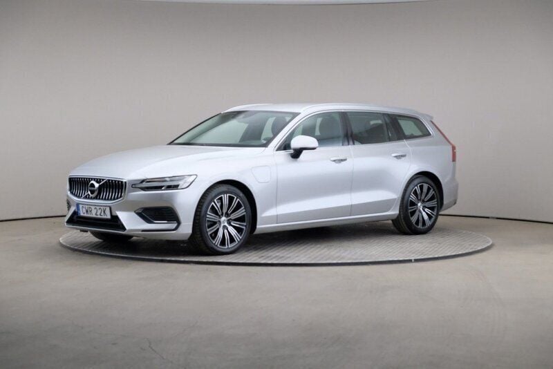 Silver (bright silver (metallic)) Begagnad 2021 Volvo V60 Inscription Kombi | 309 000 kr (Superpris) - Bild 1/4
