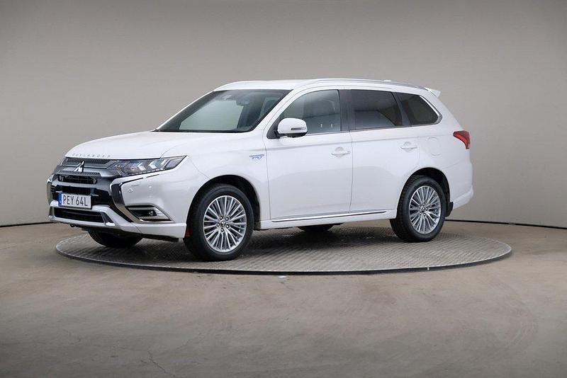 Vit Begagnad 2019 Mitsubishi Outlander P-HEV SUV | 239 000 kr (Marknadspris) - Bild 1/4