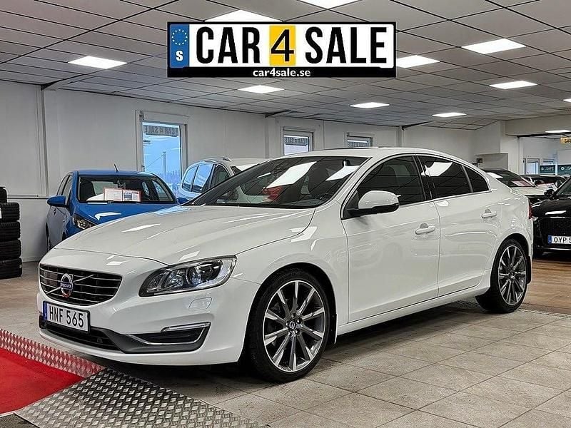 Vit Begagnad 2014 Volvo S60 Summum Sedan | 144 900 kr (Marknadspris) - Bild 1/4