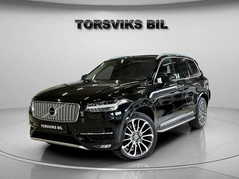 Svart (svartmet) Begagnad 2017 Volvo XC90 Inscription SUV | 349 900 kr (Marknadspris) - Bild 1/4