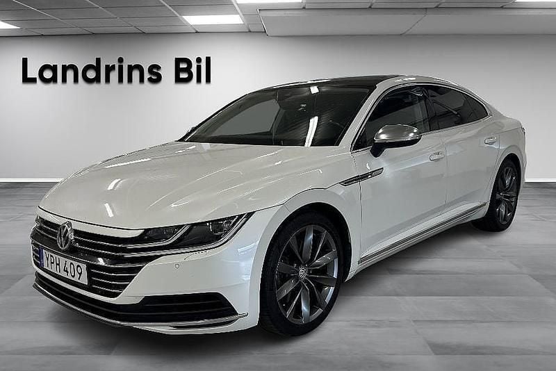 Begagnad VW Arteon GTS 240 HK (176 kW) 2017 Vit Halvkombi