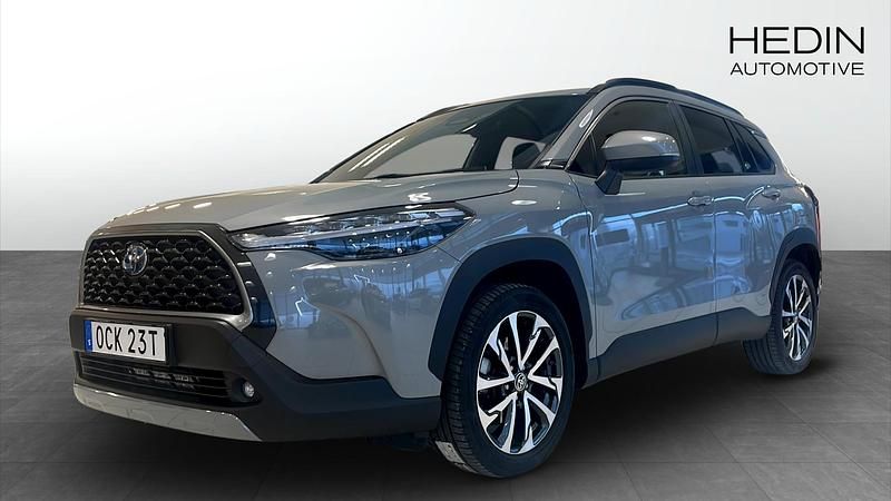 Begagnad Toyota Corolla Cross 2023 Grå SUV