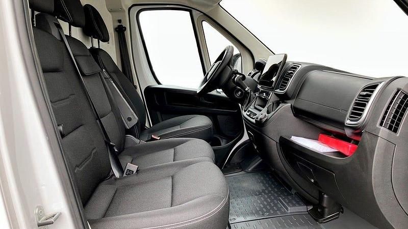 Begagnad Fiat Ducato 140 HK (102 kW) 2024 Vit (white) Van