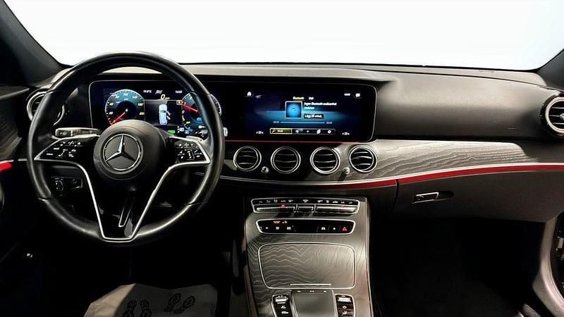 Begagnad Mercedes E300 Avantgarde 306 HK (225 kW) 2022 Grå
