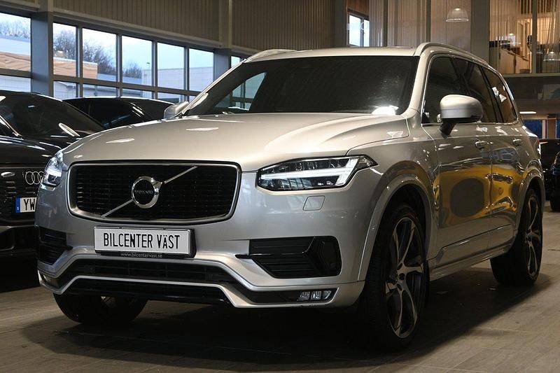 Silver Begagnad 2019 Volvo XC90 R-Design SUV | 429 000 kr (Marknadspris) - Bild 1/4