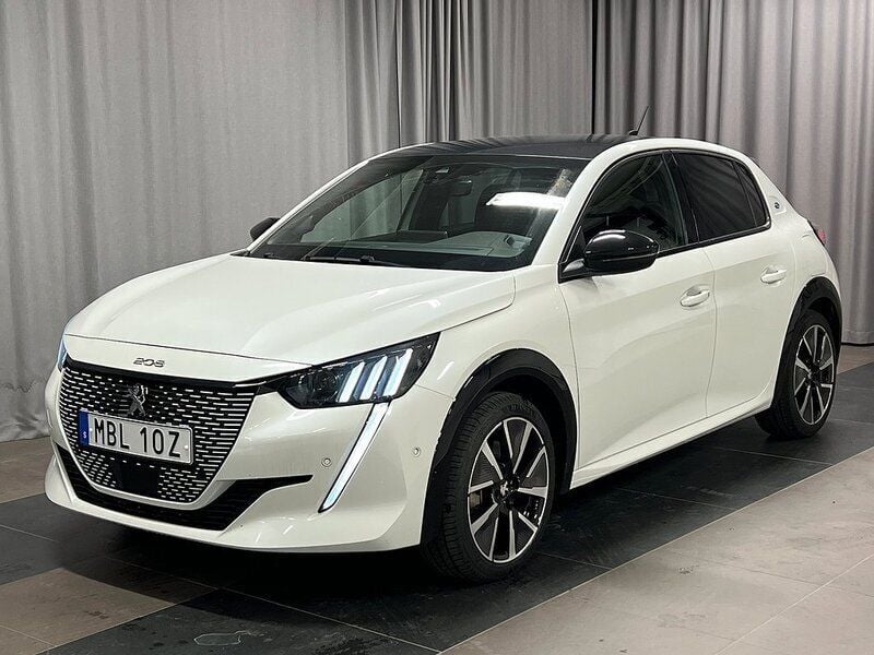 Vit Begagnad 2021 Peugeot e-208 GT Halvkombi | 179 800 kr (Bra pris) - Bild 1/4