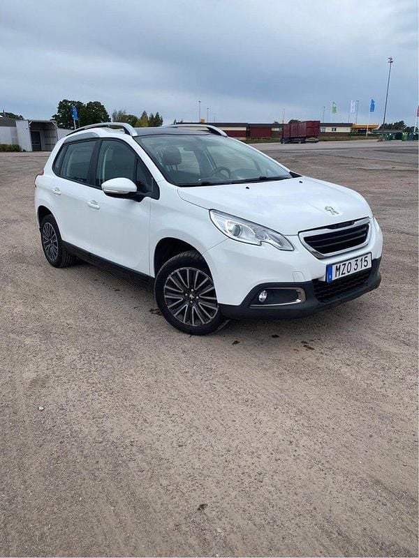 Vit Begagnad 2016 Peugeot 2008 SUV | 101 500 kr (Marknadspris) - Bild 1/4