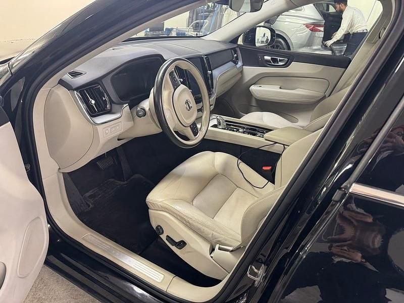 Begagnad Volvo XC60 Momentum 2018 SUV