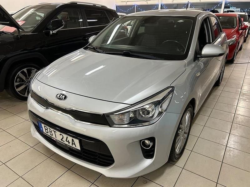 Begagnad Kia Rio 120 HK (88 kW) 2019 Grå Halvkombi