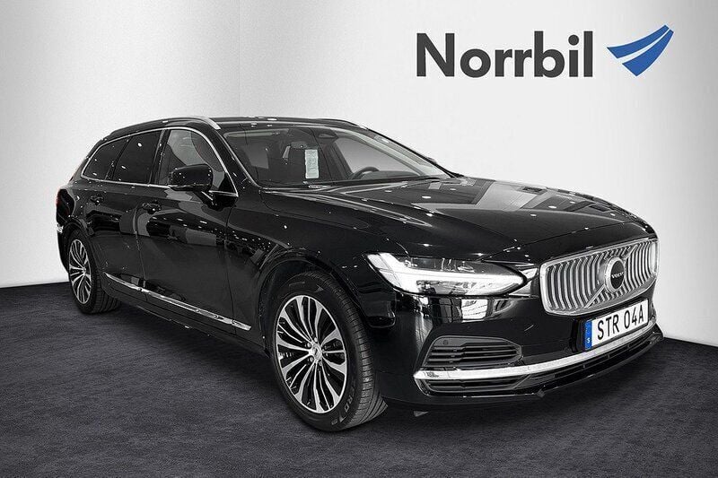 Svart Begagnad 2022 Volvo V90 Momentum Kombi | 374 900 kr (Lite dyr) - Bild 1/4