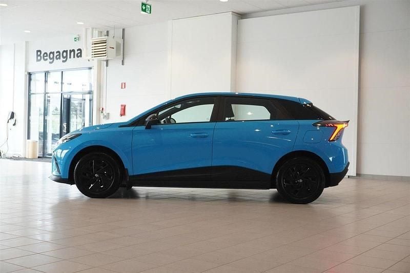 Blå Begagnad 2022 MG MG4 EV Halvkombi | 224 900 kr (Marknadspris) - Bild 1/4