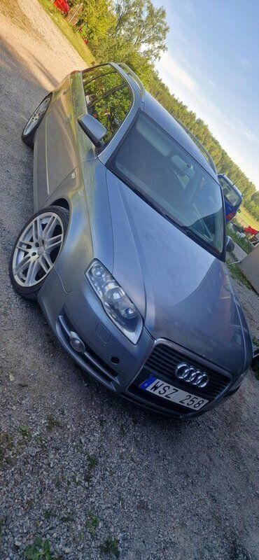 Grå Begagnad 2005 Audi A4 Comfort Kombi | 32 000 kr (Dyr) - Bild 1/4