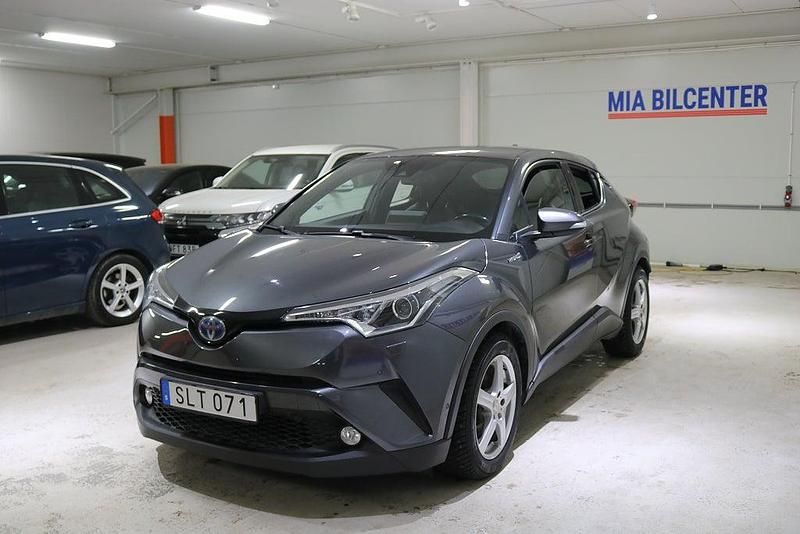 Begagnad Toyota C-HR Executive 98 HK (72 kW) 2016 Mörkgrå SUV