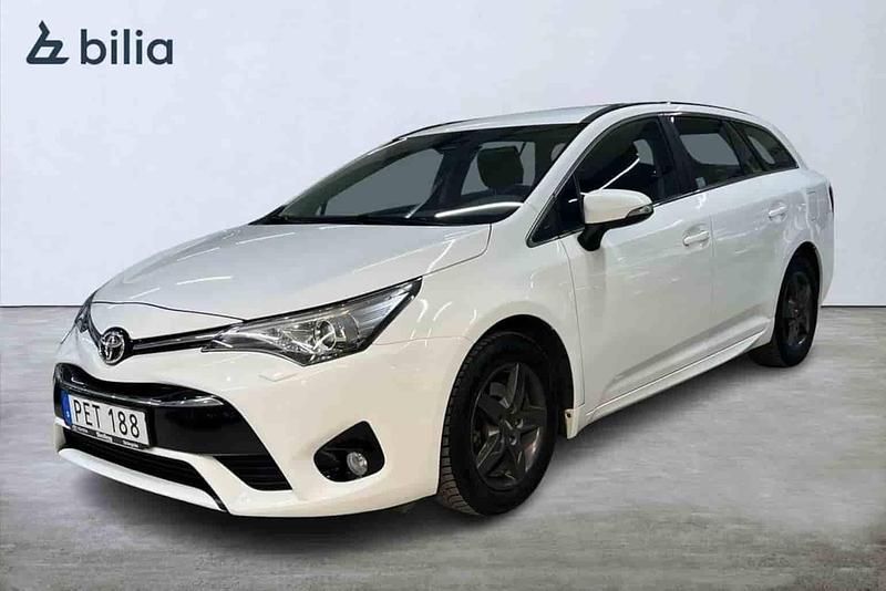 Begagnad Toyota Avensis 2018 Vit Kombi