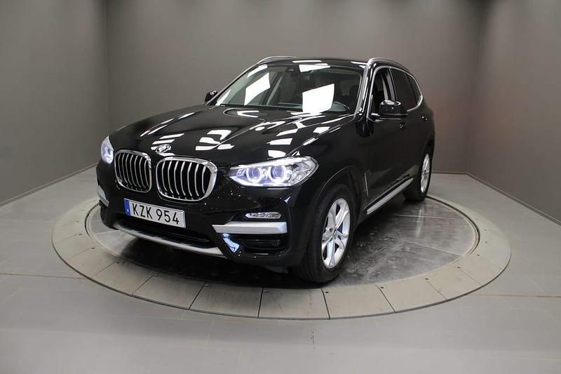Svart Begagnad 2018 BMW X3 xLine SUV | 299 000 kr (Marknadspris) - Bild 1/4
