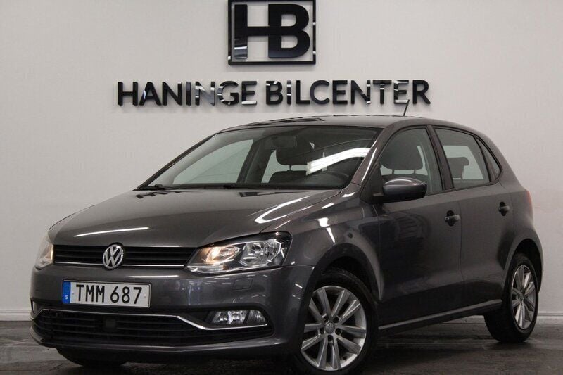 Mörkgrå (grå) Begagnad 2015 VW Polo Halvkombi | 79 900 kr (Marknadspris) - Bild 1/4