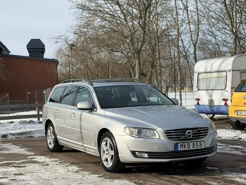 Begagnad Volvo V70 Standard 181 HK (133 kW) 2016 Kombi